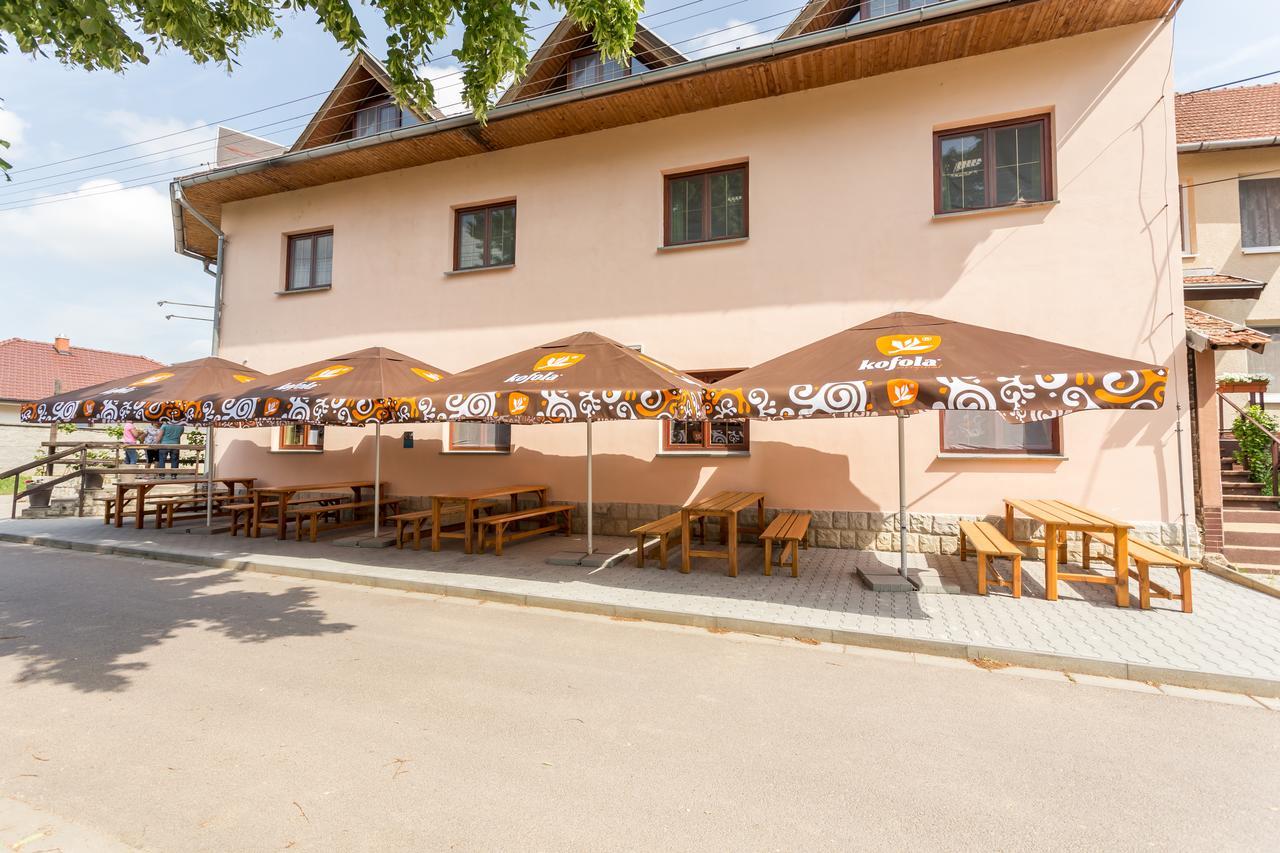 Penzion Satovske Lipy Exterior foto